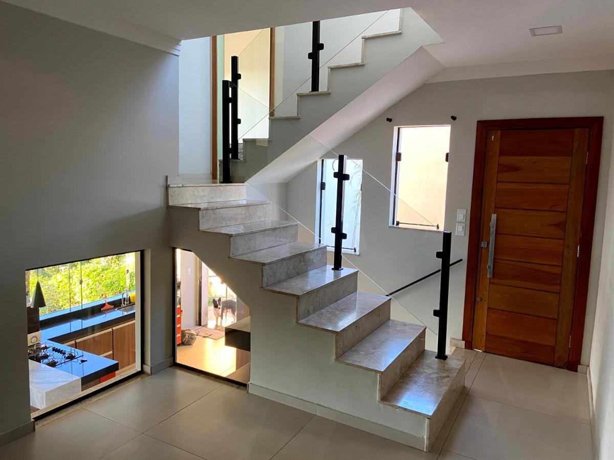 Casa Com Piscina Fundo Pra Represa E Ar Condicionado Casinhabrancadevaranda Ijaci Esterno foto