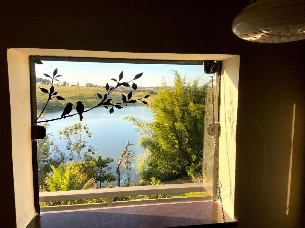 Casa Com Piscina Fundo Pra Represa E Ar Condicionado Casinhabrancadevaranda Ijaci Esterno foto