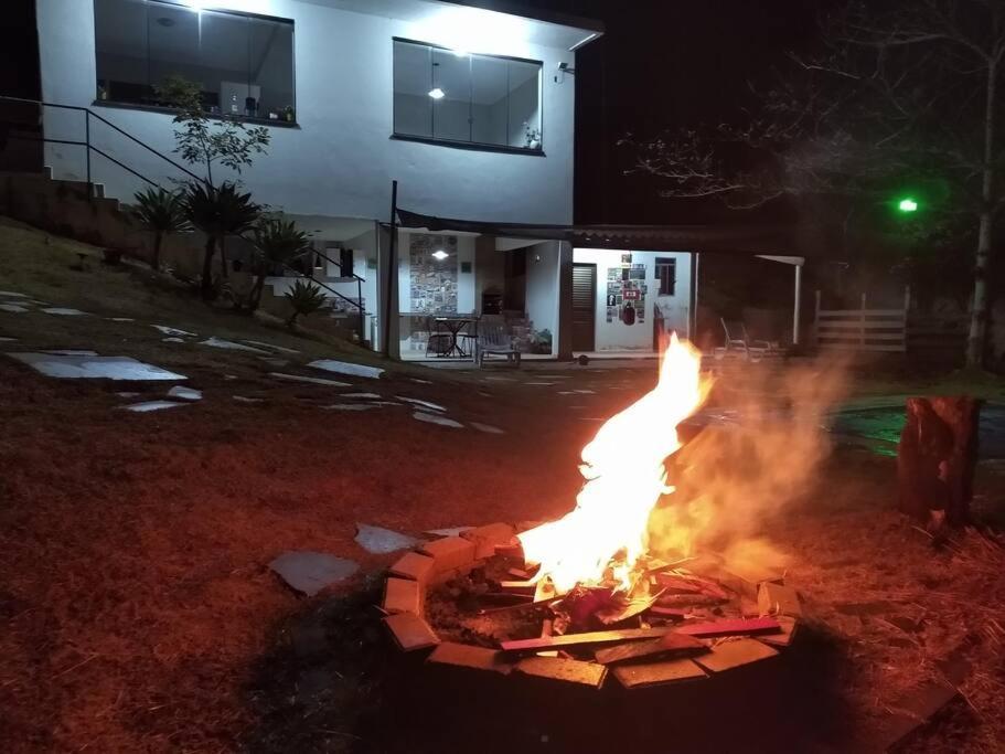 Casa Com Piscina Fundo Pra Represa E Ar Condicionado Casinhabrancadevaranda Ijaci Esterno foto