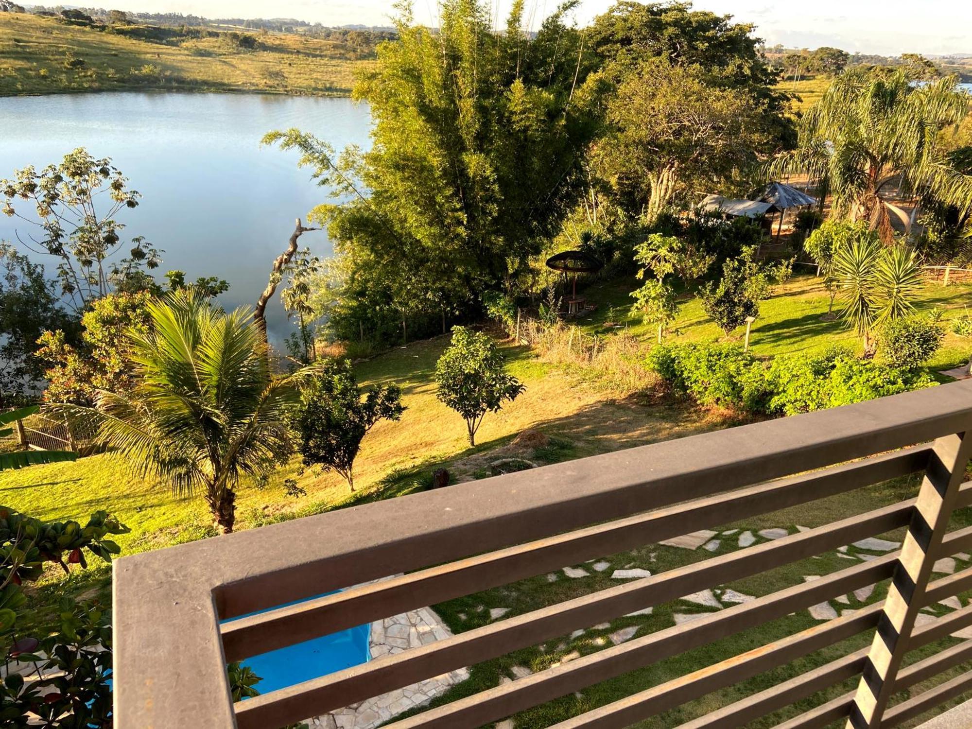Casa Com Piscina Fundo Pra Represa E Ar Condicionado Casinhabrancadevaranda Ijaci Esterno foto